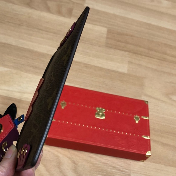 🌺🌺 RARE 🌺🌺 Louis Vuitton TOTEM Coin Purse with charm - Picture 8 of 16